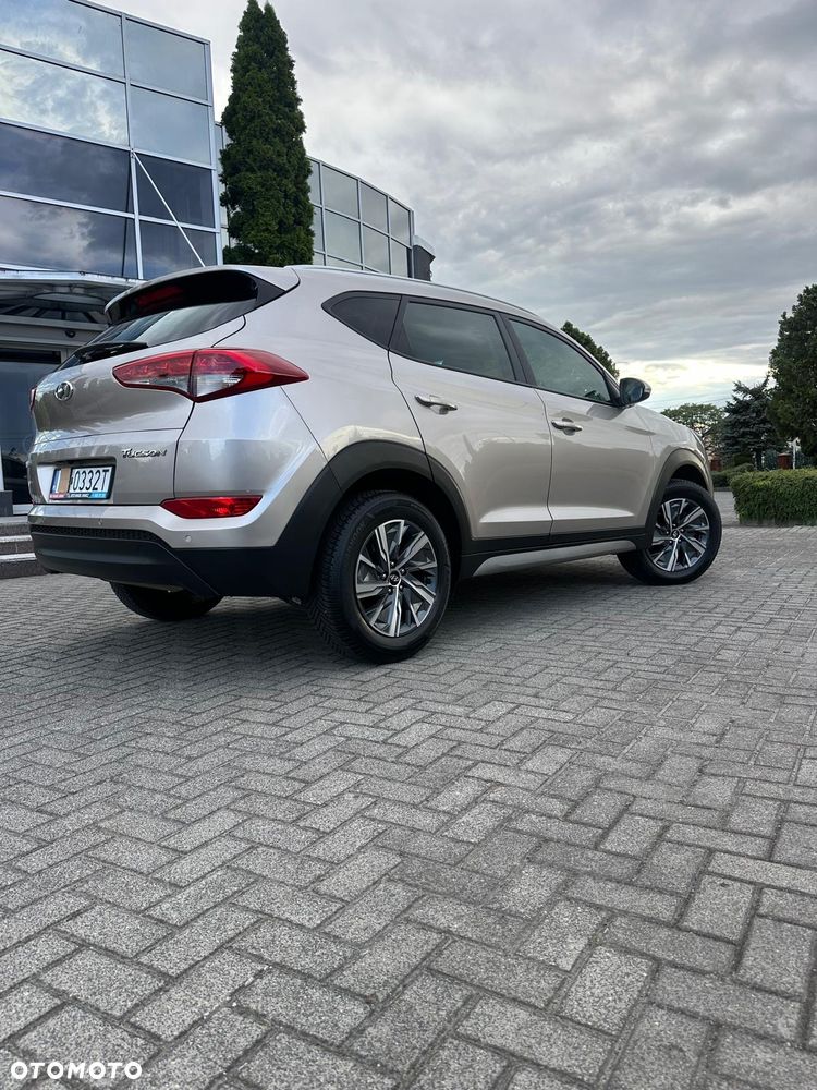 Hyundai Tucson 1.6 GDI BlueDrive Design 2WD - 11