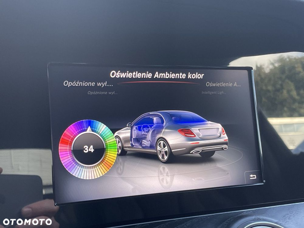 Mercedes-Benz Klasa E 220 d Business Edition 9G-TRONIC - 37