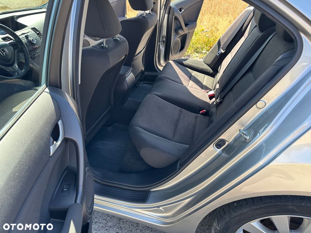 Honda Accord 2.0 Elegance - 26