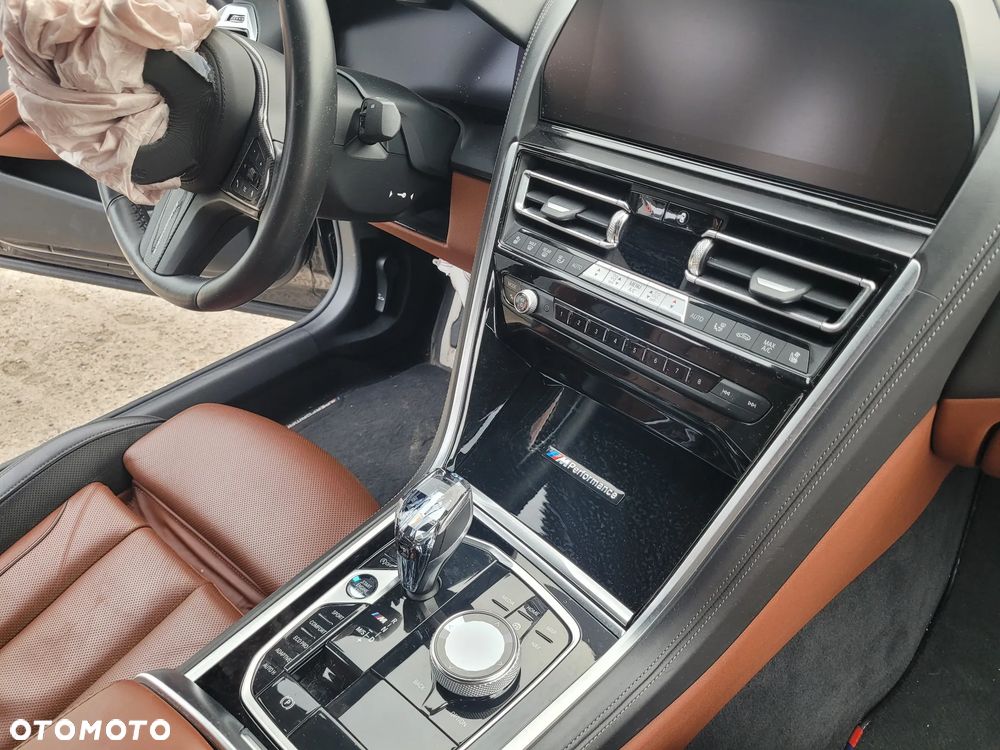 BMW Seria 8 M850i xDrive - 10