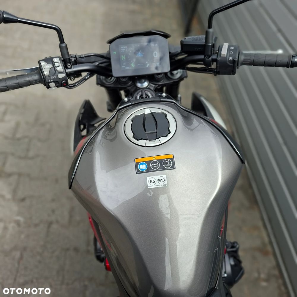 Kawasaki Z 900 - 11