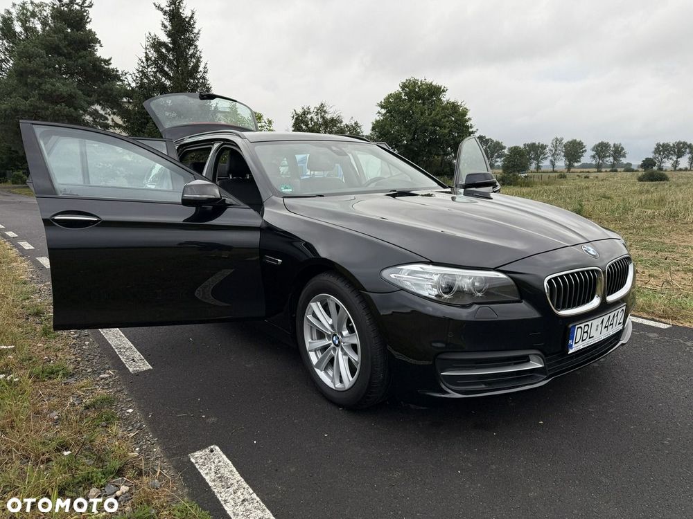 BMW Seria 5 530d Sport-Aut - 35