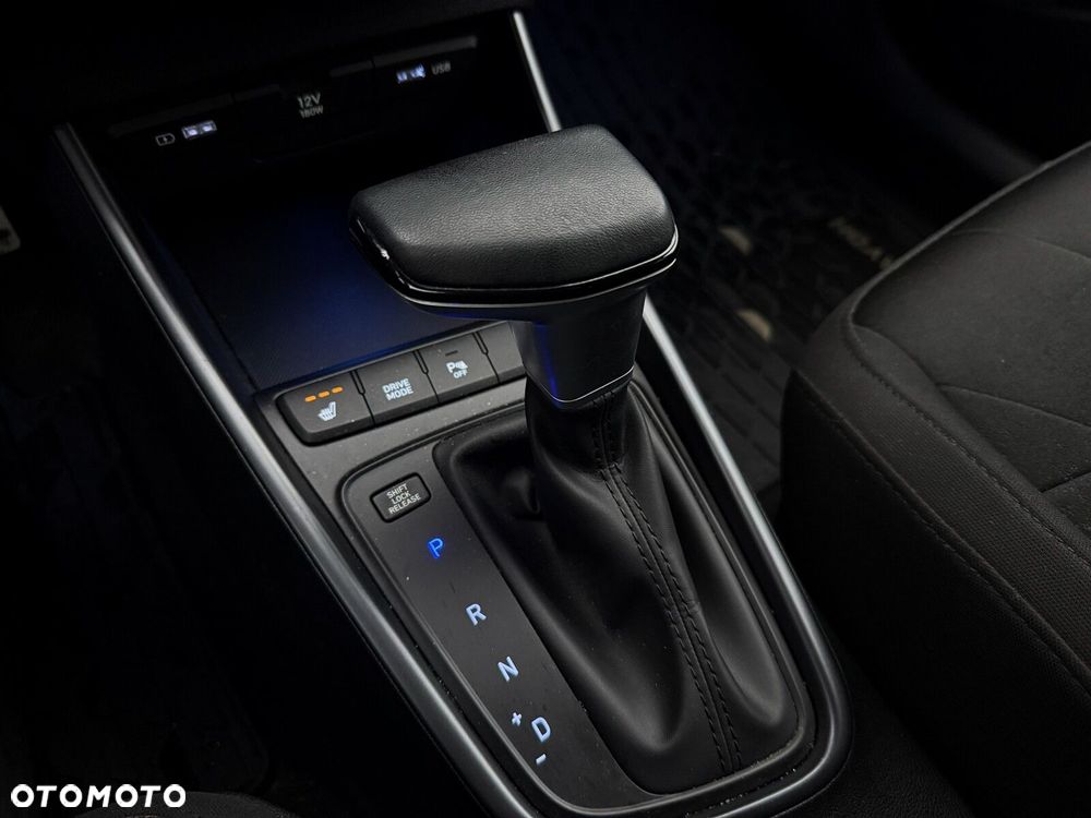 Hyundai Bayon 1.0 T-GDI Smart DCT - 24