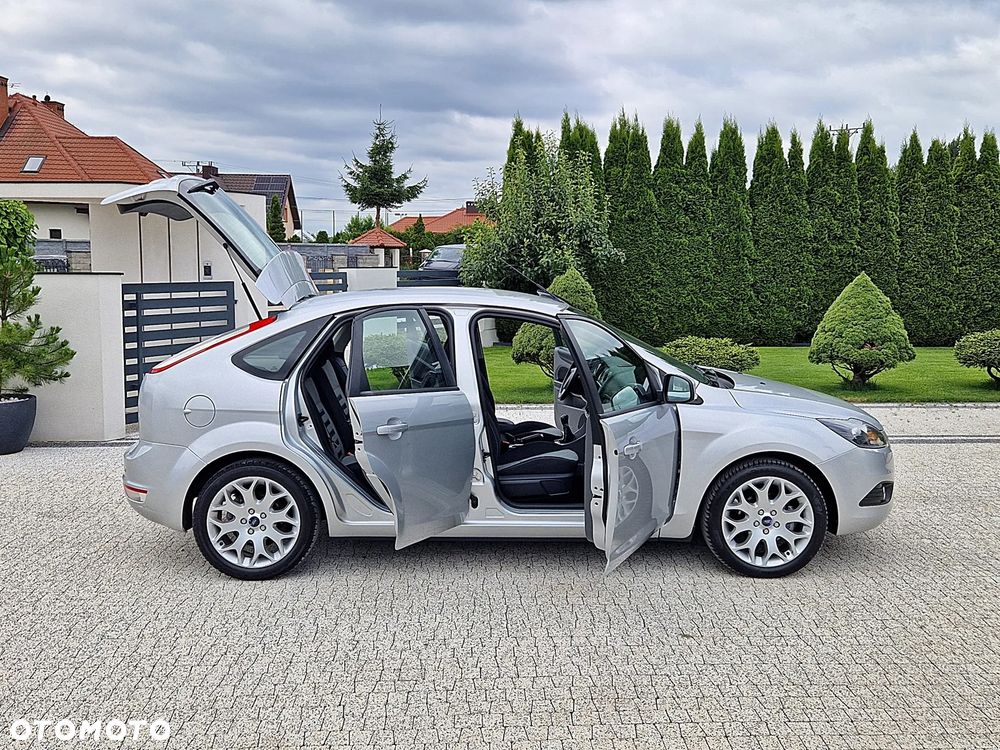 Ford Focus 1.6 16V Fun - 17