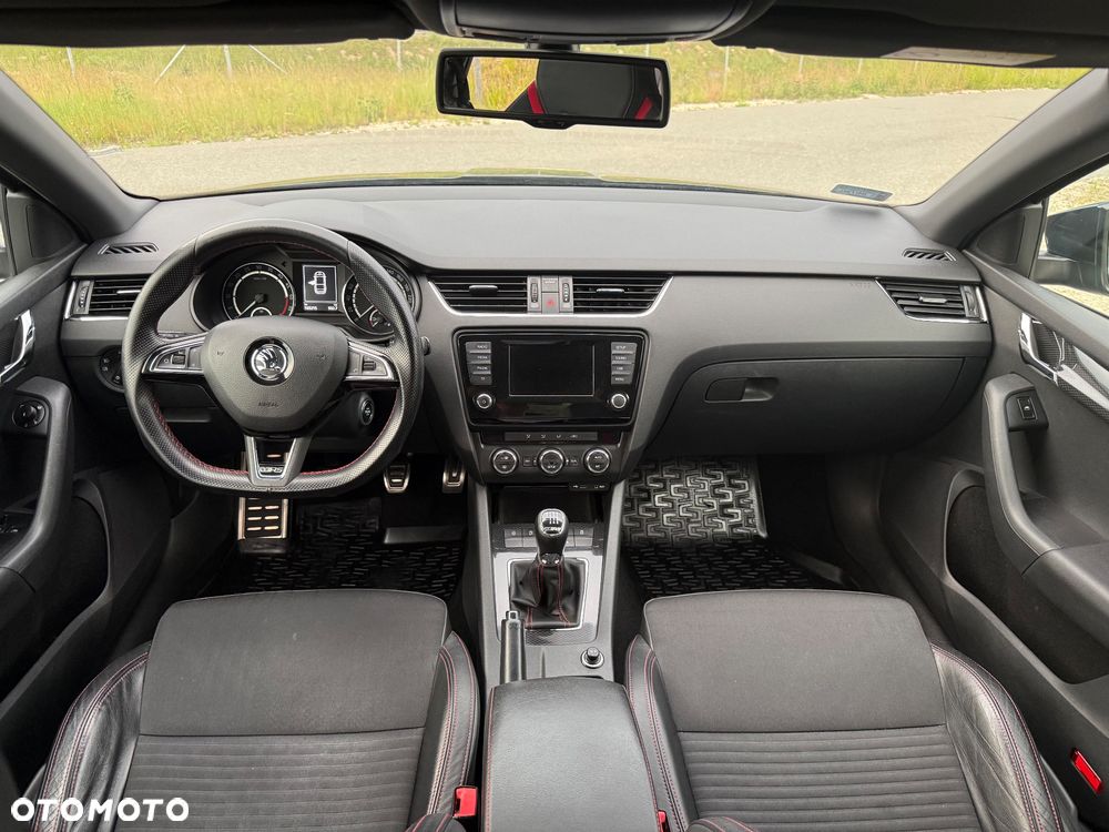 Skoda Octavia 2.0 TDI RS - 24