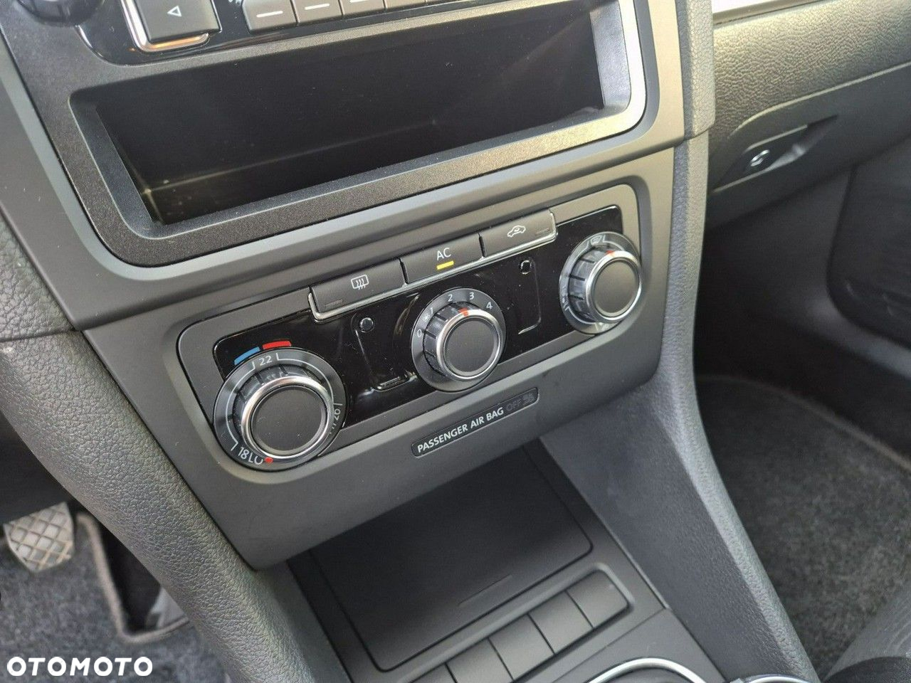 Volkswagen Golf - 17