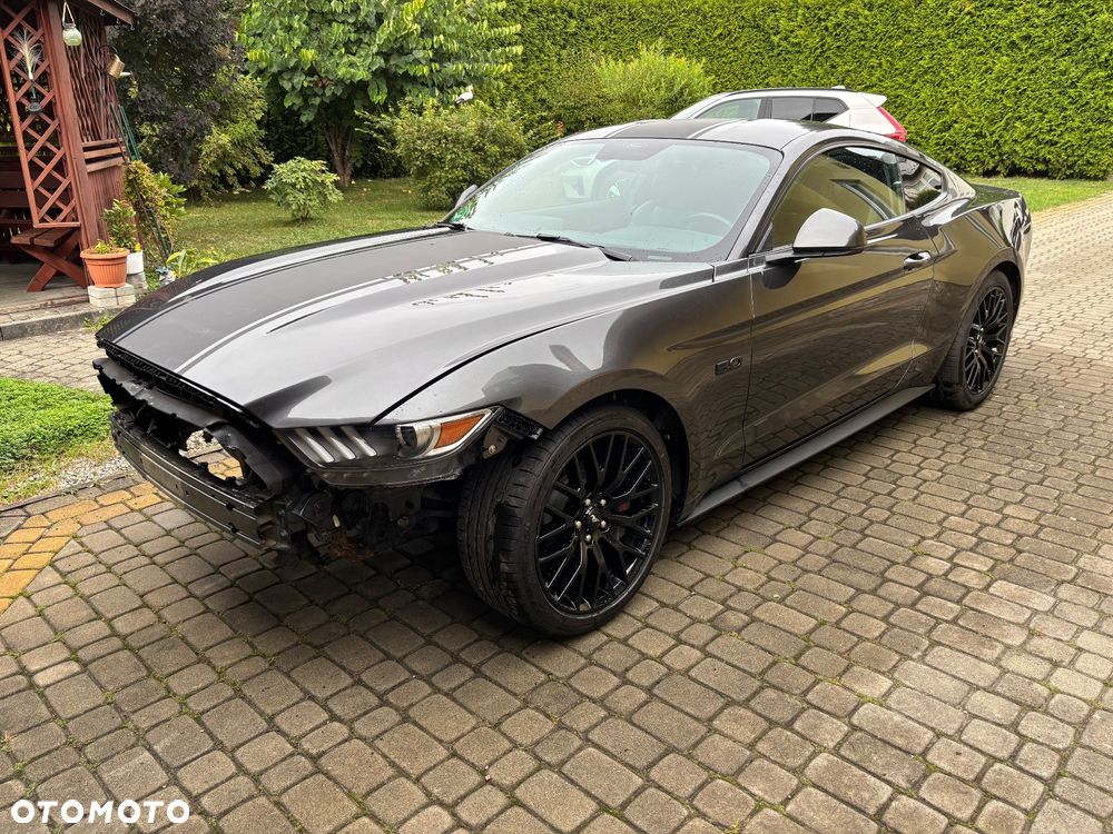 Ford Mustang - 8