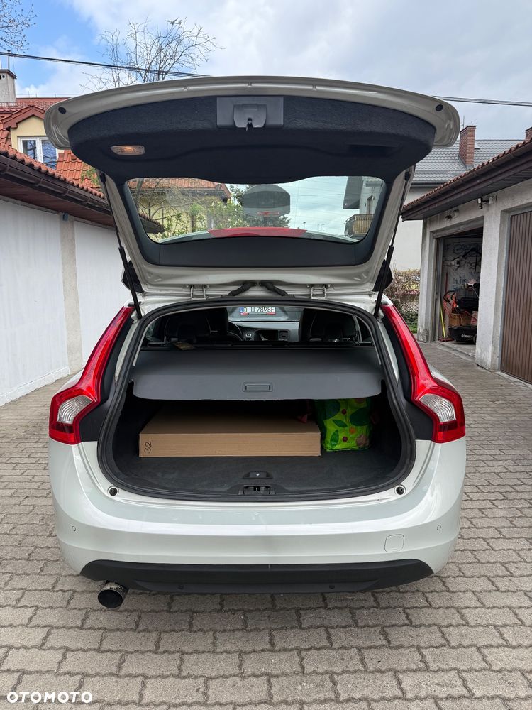 Volvo V60 D3 Momentum - 15