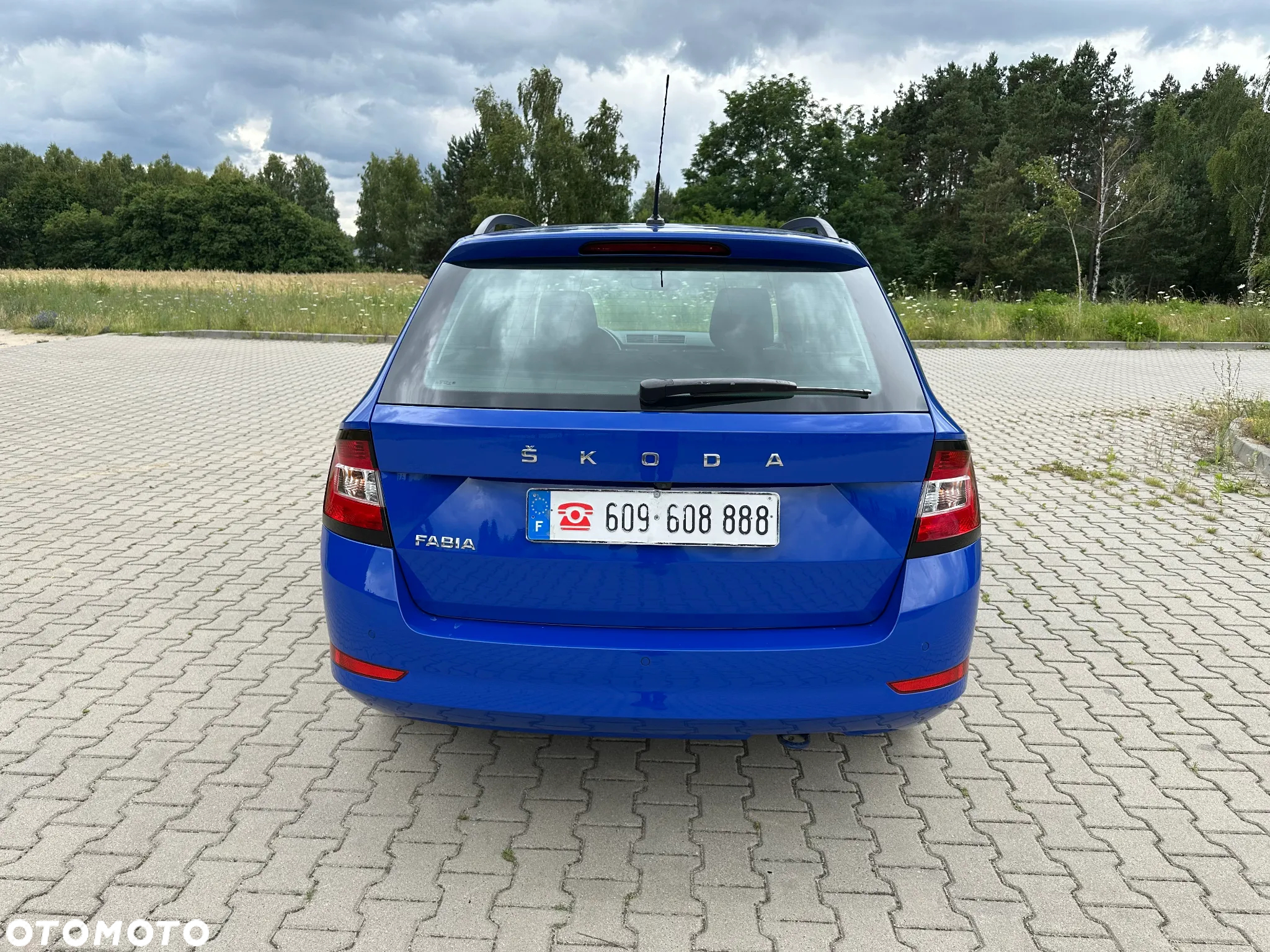 Skoda Fabia 1.0 TSI Ambition DSG - 7