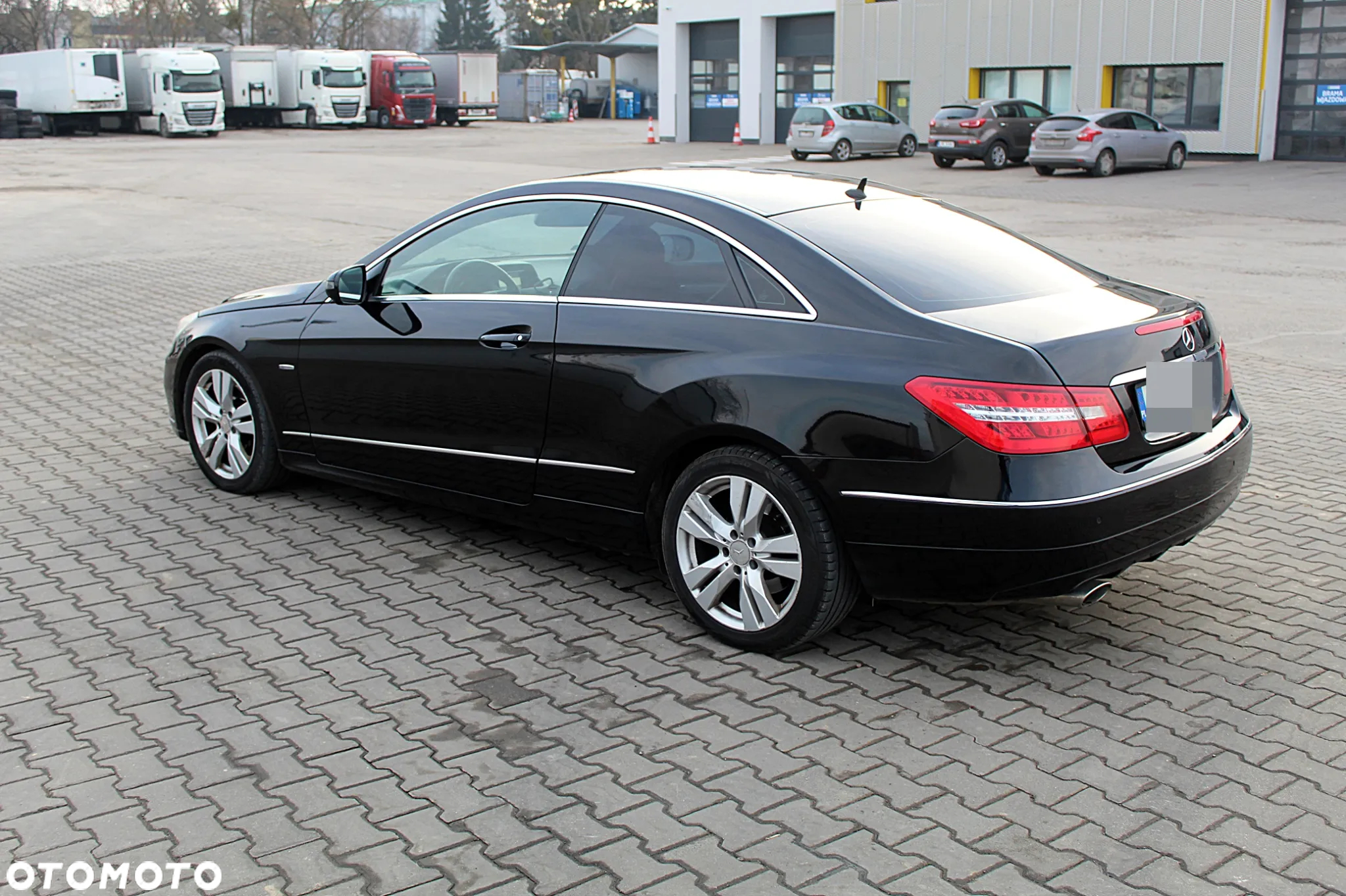 Mercedes-Benz Klasa E 250 CDI DPF Cabrio BlueEFFICIENCY 7G-TRONIC Avantgarde - 11