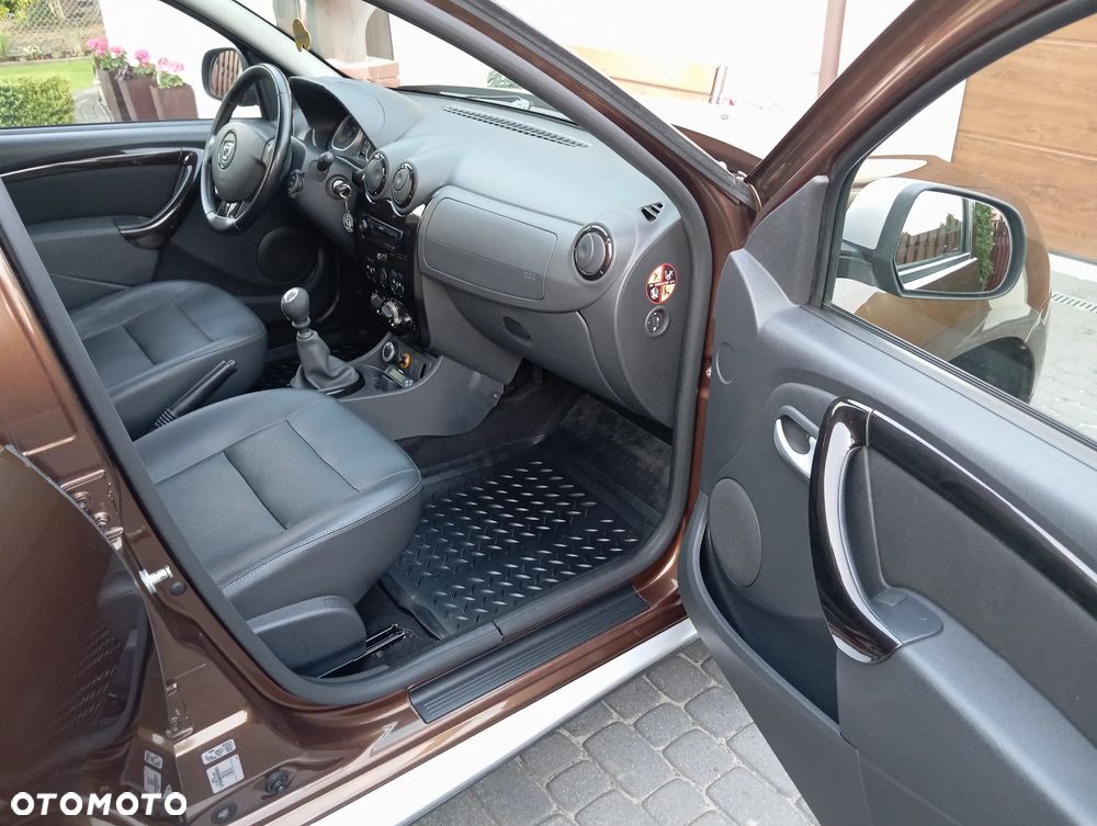 Dacia Duster 1.6 Laureate 4x4 - 5