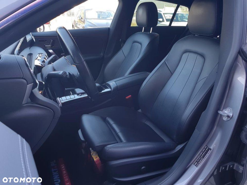 Mercedes-Benz CLA - 37