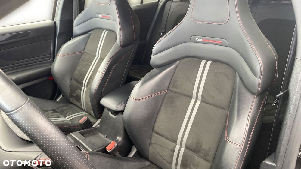 Ford Focus 2.3 EcoBoost ST X - 11