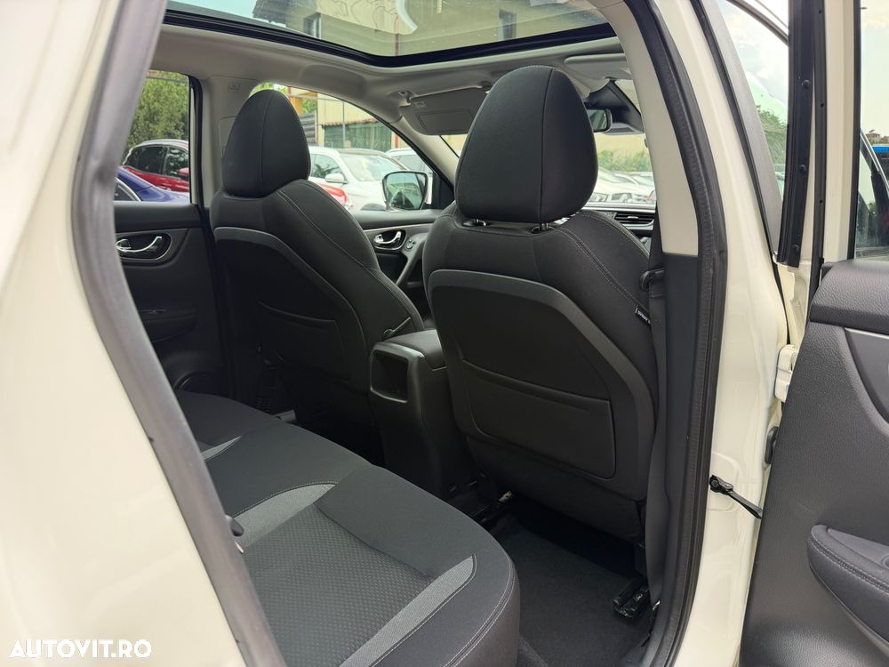 Nissan Qashqai 1.6 DCI ALL-MODE 4x4i N-Connecta - 19