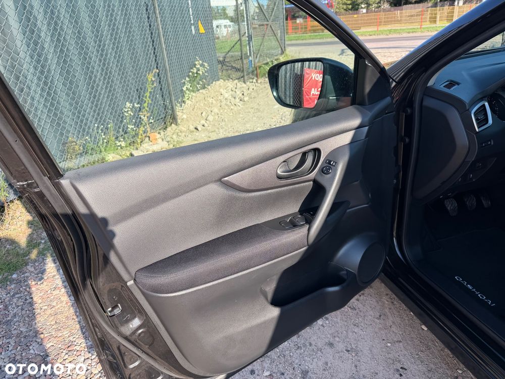 Nissan Qashqai 1.2 DIG-T Tekna EU6 - 25