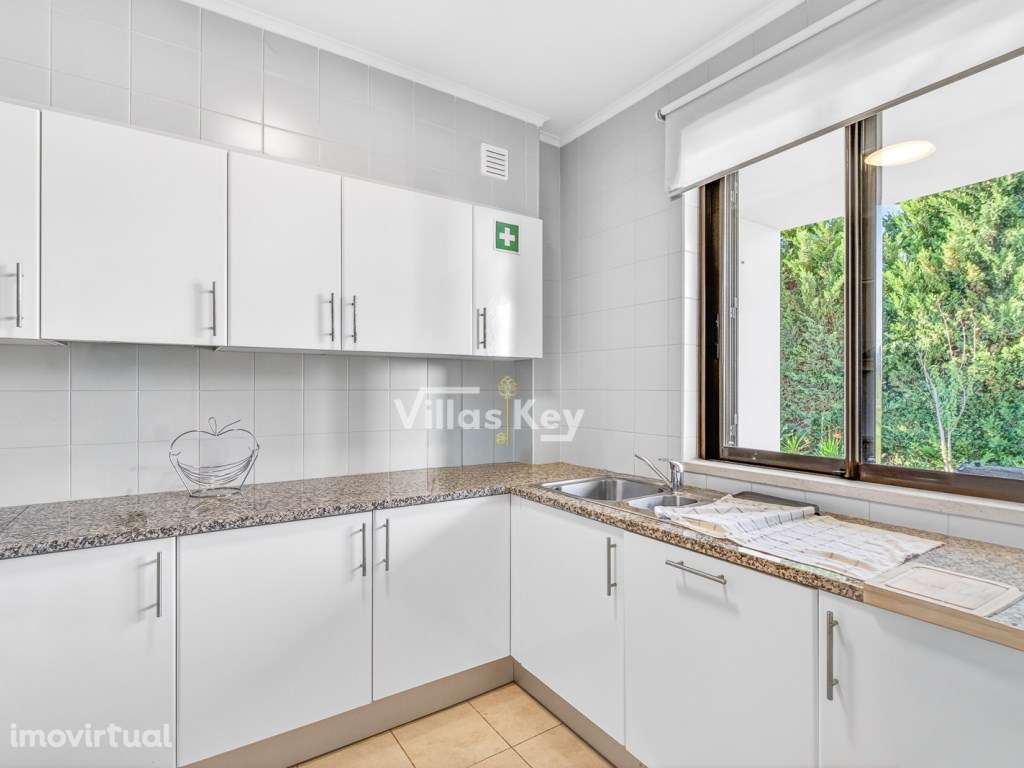 Apartamento para Arrendamento ao ano perto do Pestana Golf em Alvor... - Grande imagem: 5/17