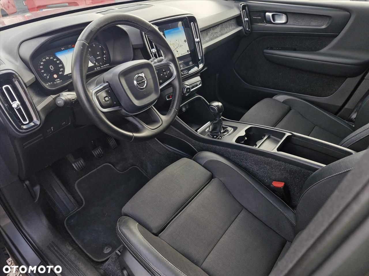Volvo XC 40 D3 SCR Momentum - 7