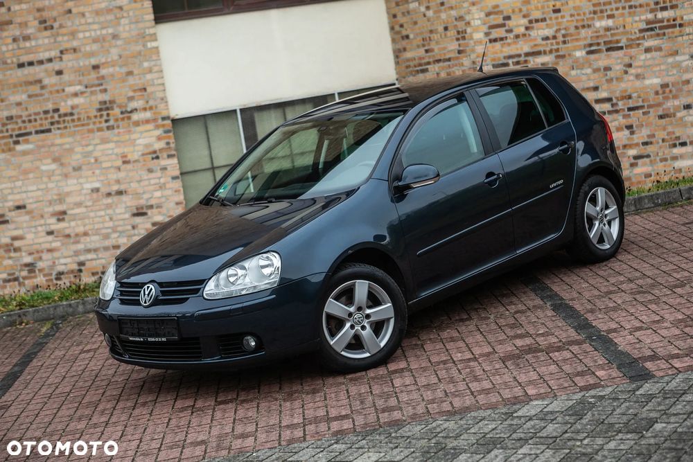 Volkswagen Golf - 1