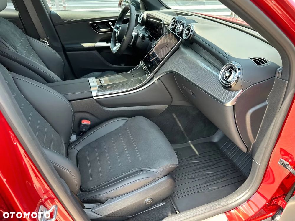 Mercedes-Benz GLC - 13