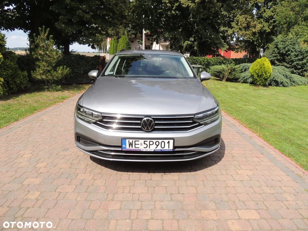 Volkswagen Passat Variant 1.5 TSI EVO Business DSG - 4