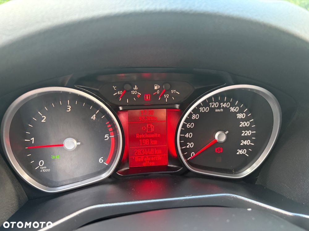 Ford Mondeo 1.6 TDCi Silver X - 19
