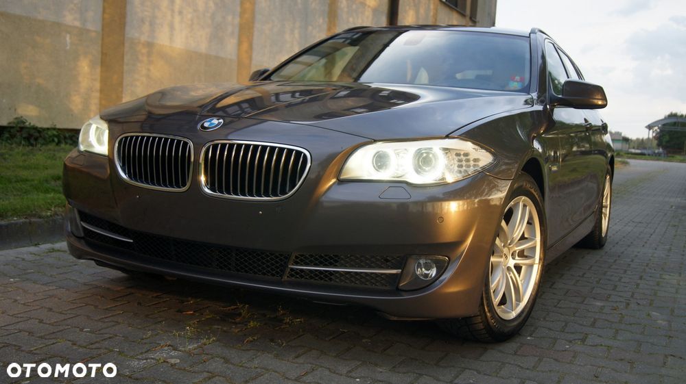 BMW Seria 5 520d - 4