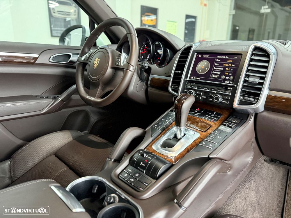 Porsche Cayenne Tiptronic S - 25