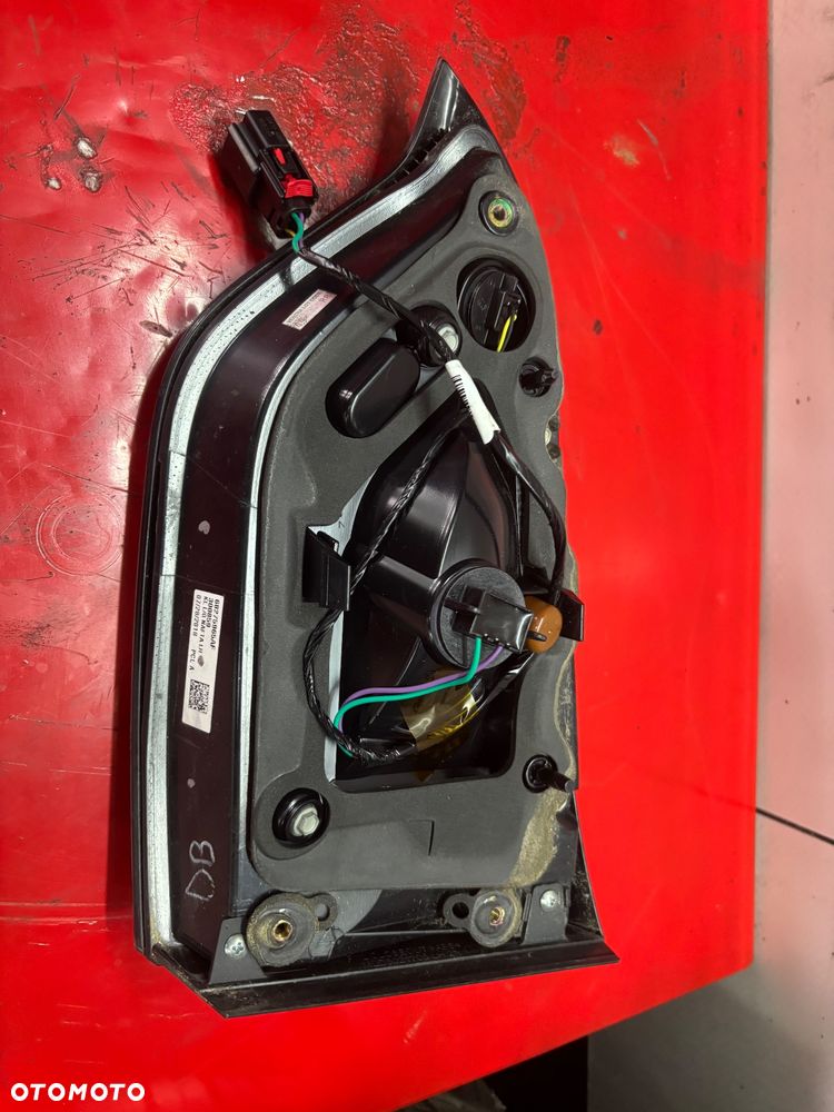 JEEP CHEROKEE KL LIFT 2019- LAMPA LEWY TYL W KLAPE USA - 4