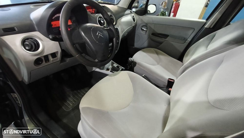 Citroën C3 1.4 HDi SX + - 6