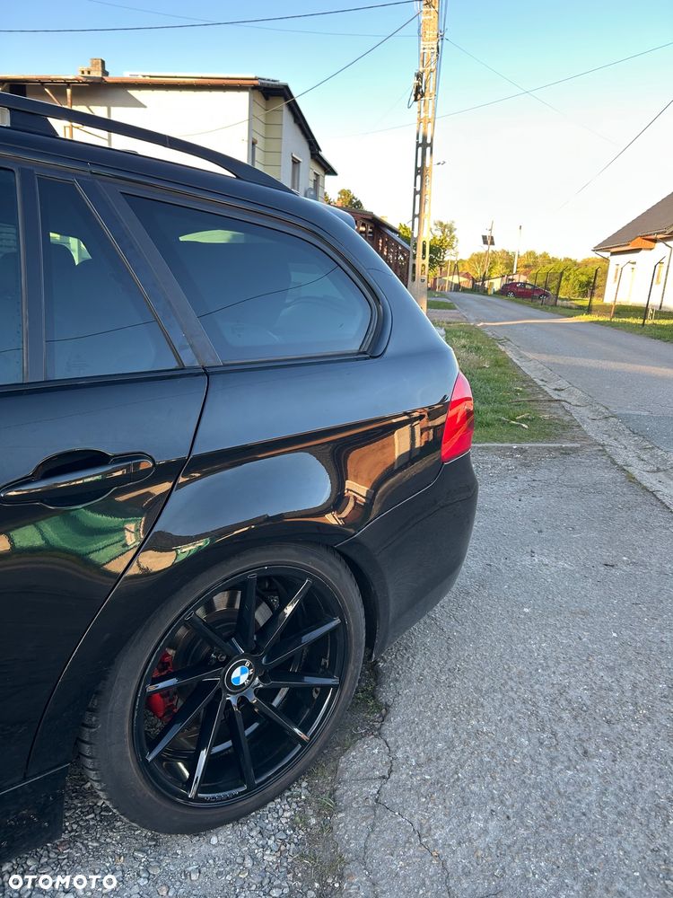 BMW Seria 3 318d DPF Edition Sport - 22