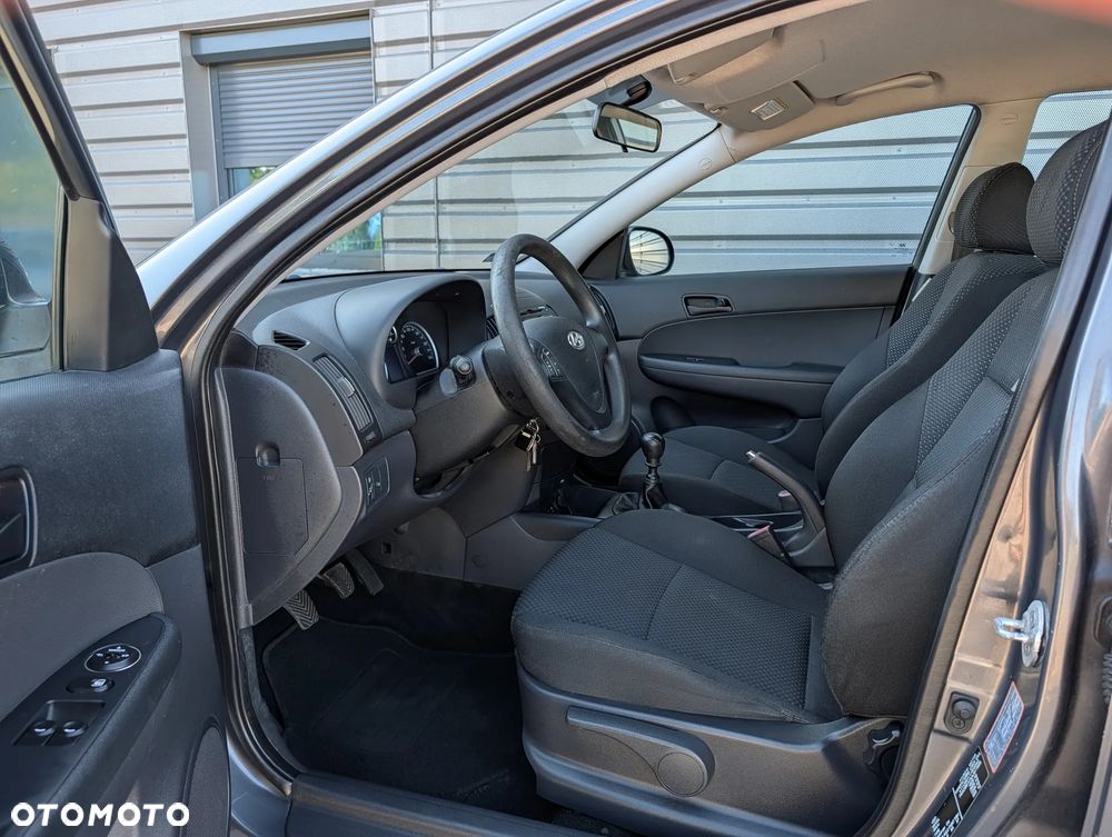 Hyundai i30 1.4 Blue Comfort - 13