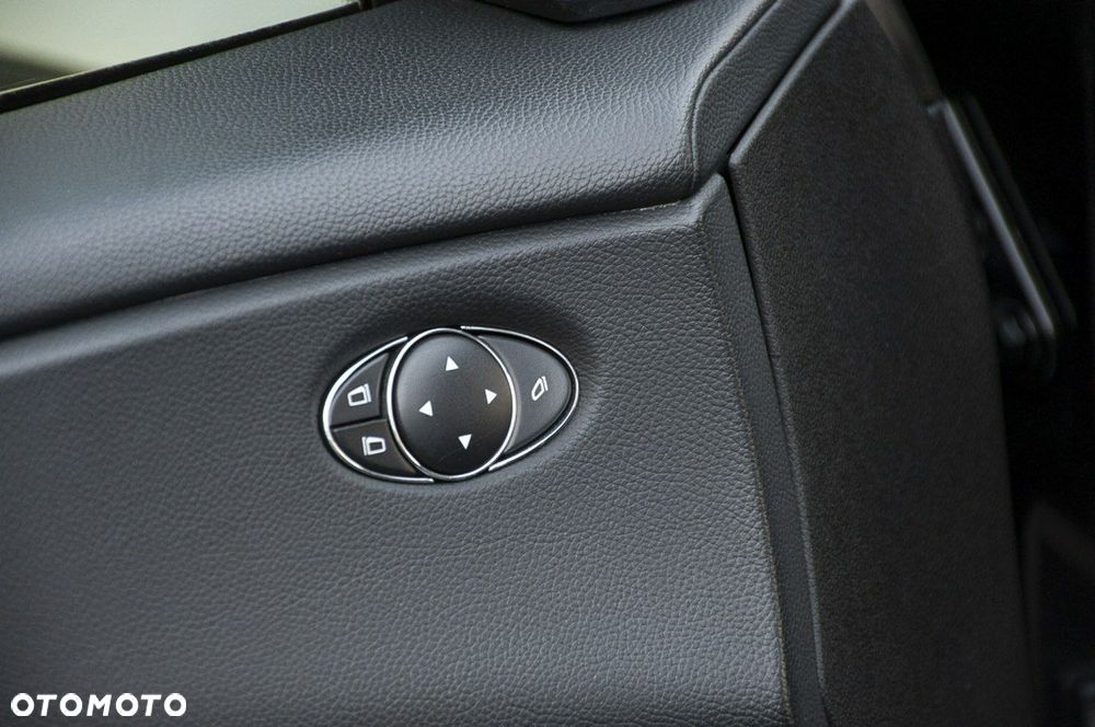 Mercedes-Benz CLS 500 7G-TRONIC - 19