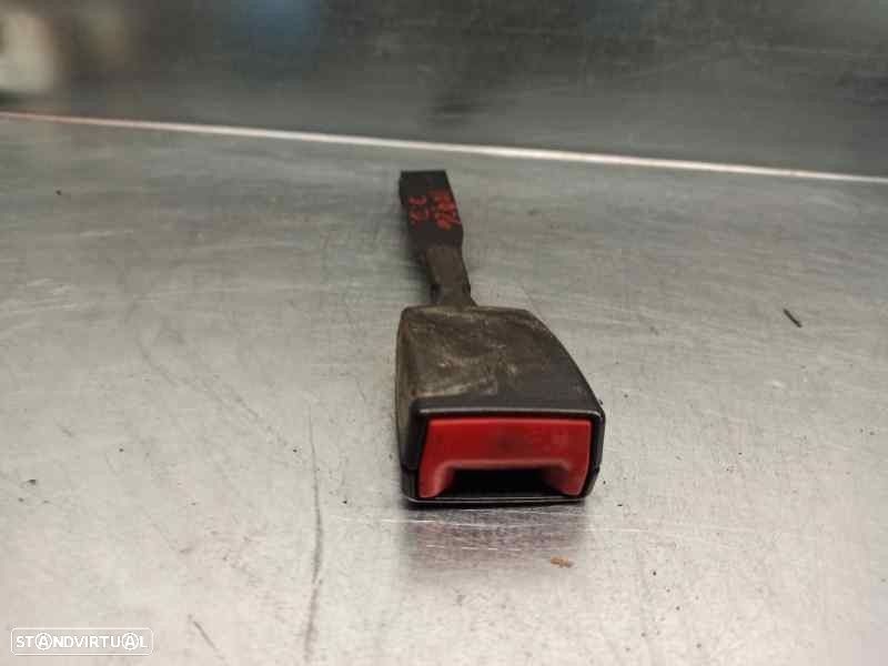 ENGATE CINTO VOLKSWAGEN CADDY III FURGÃO 2010 -2K0857877G - 4