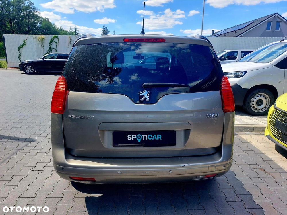 Peugeot 5008 2.0 HDi Premium + - 4