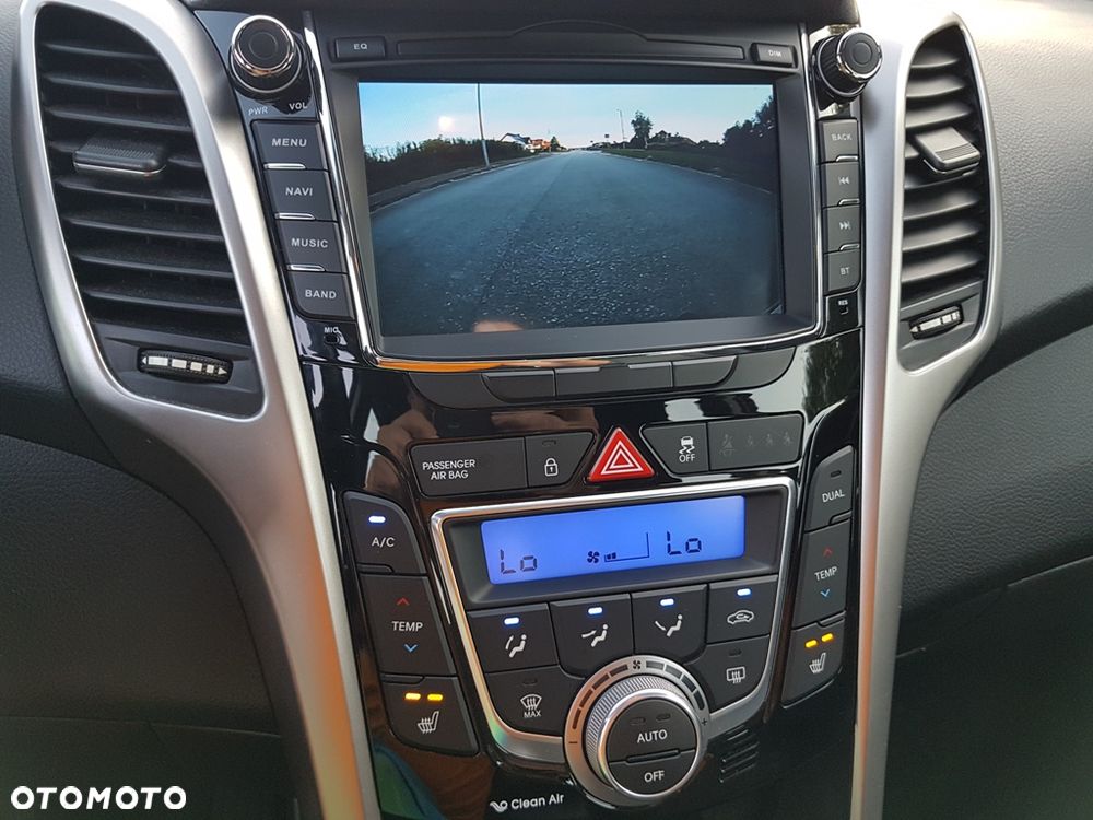 Hyundai i30 1.4 Fifa World Cup Edition - 31