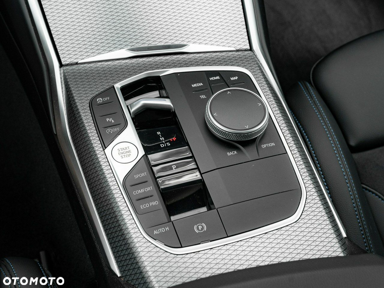 BMW Seria 3 318i M Sport - 19