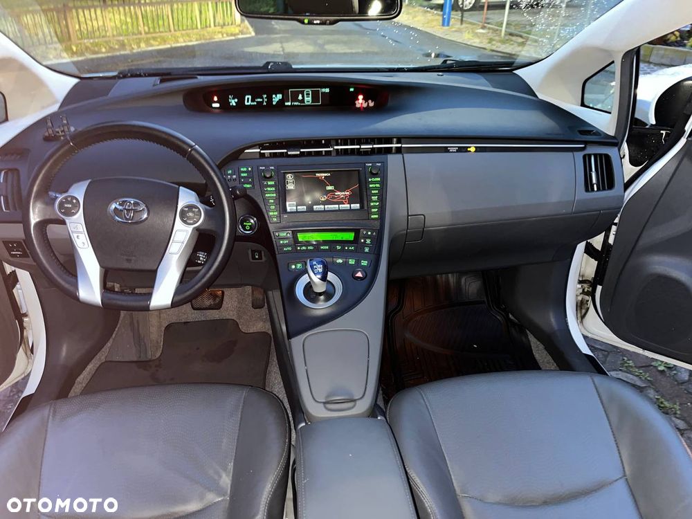 Toyota Prius - 28