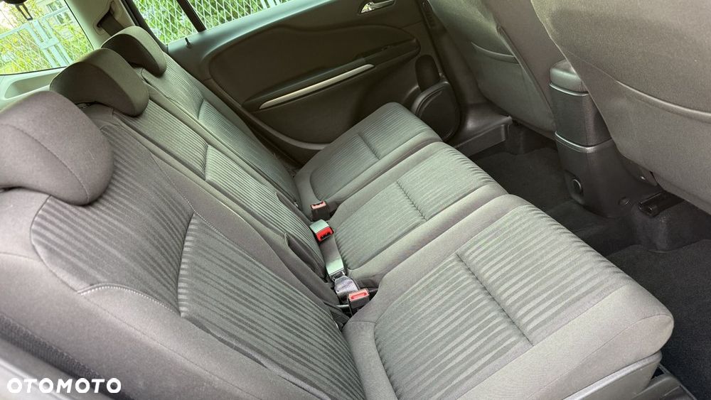 Opel Zafira Tourer 1.4 Turbo Innovation - 32