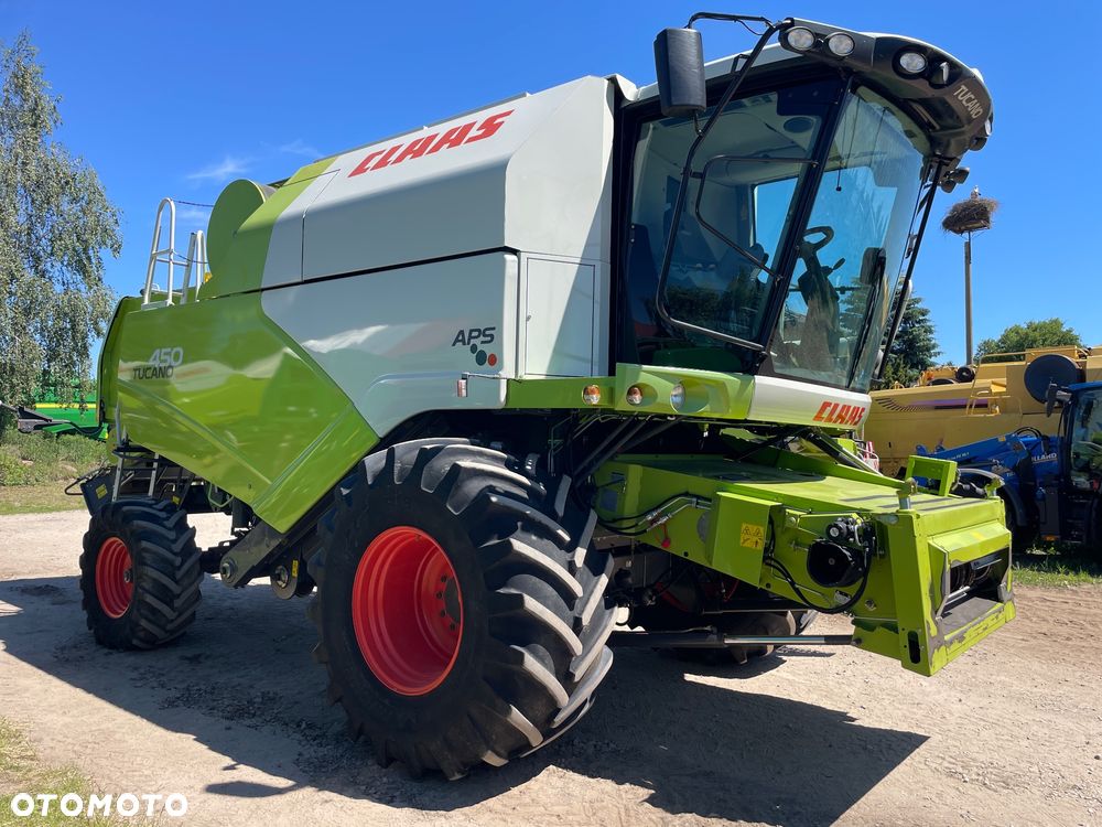 Claas Tucano 450 - 3