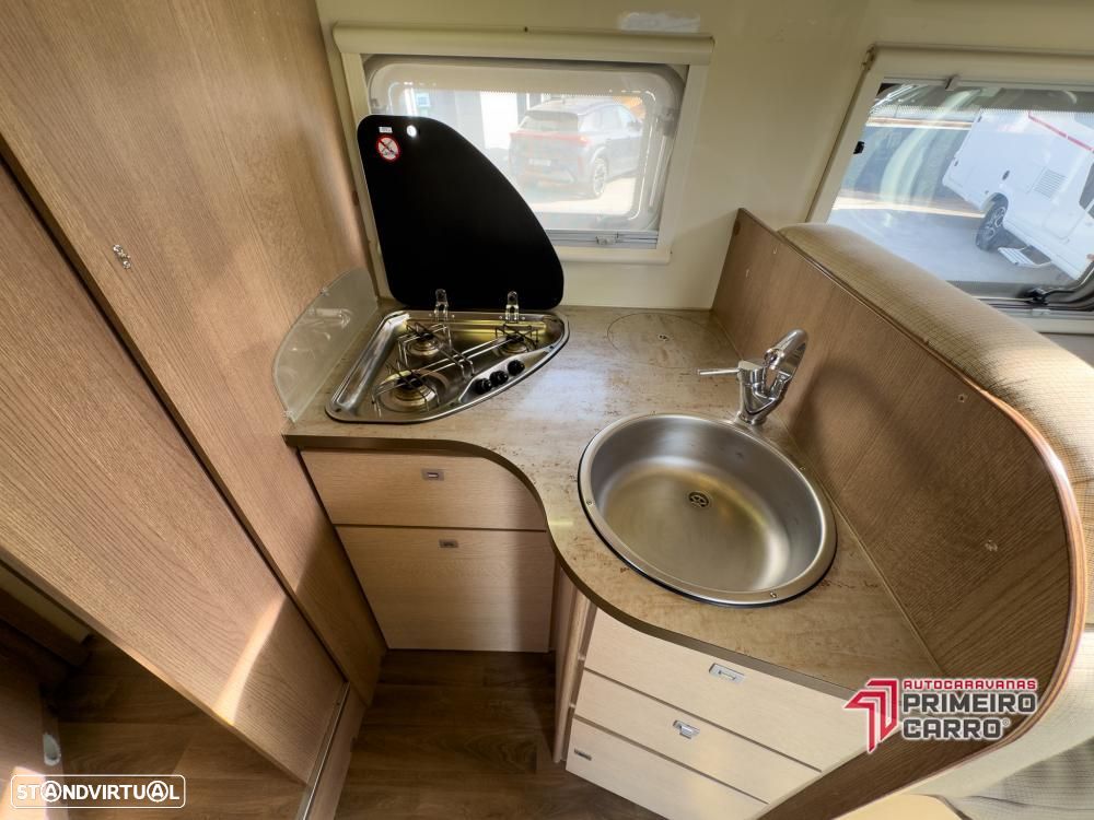 McLouis MC4 Cama central e basculante - 8