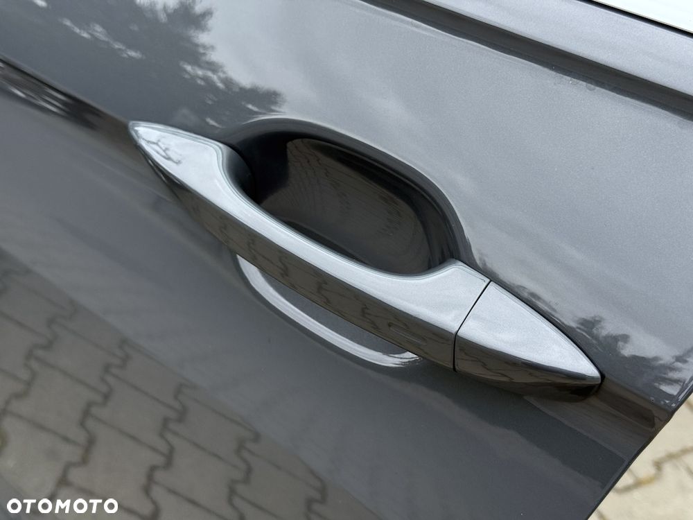 Volkswagen Tiguan - 20