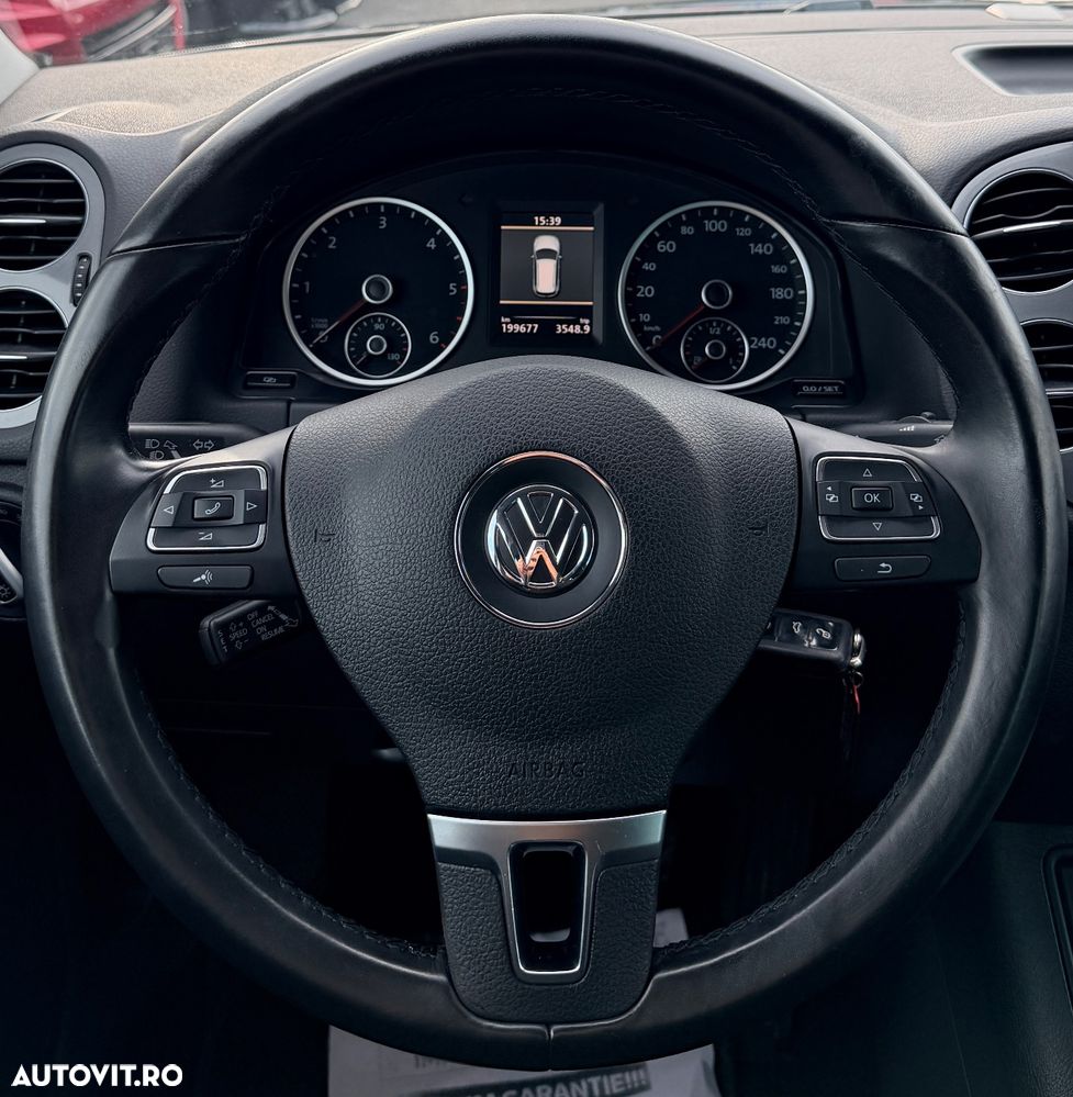 Volkswagen Tiguan 2.0 TDI DPF BlueMotion Technology Sport & Style - 33