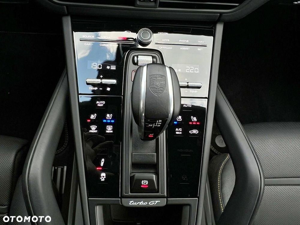 Porsche Cayenne - 28