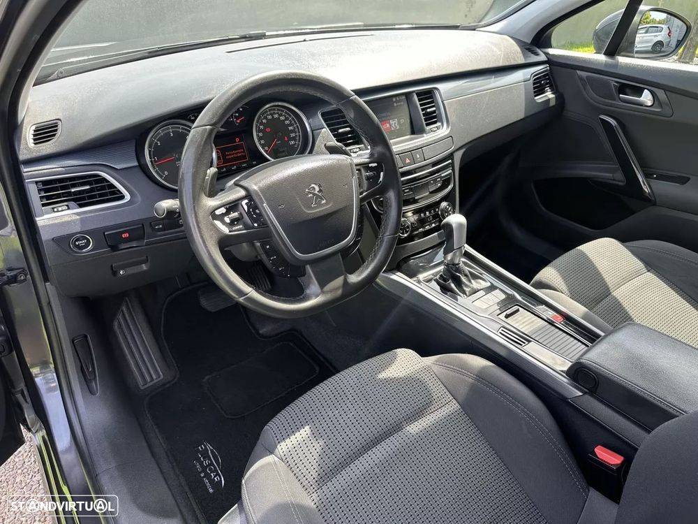 Peugeot 508 SW BlueHDi 120 EAT6 Stop&Start Allure - 31