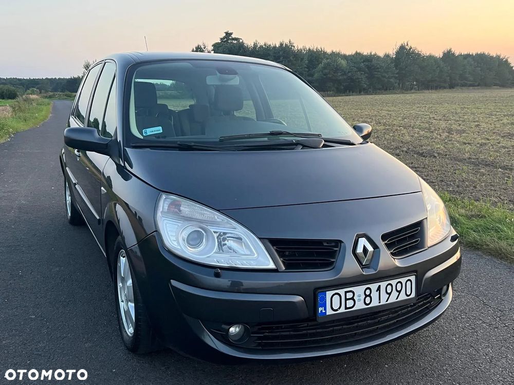 Renault Scenic - 1