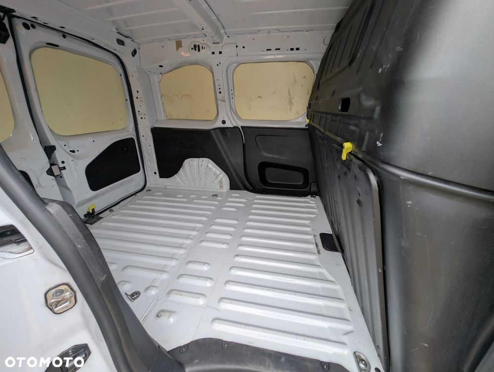 Opel Combo - 13
