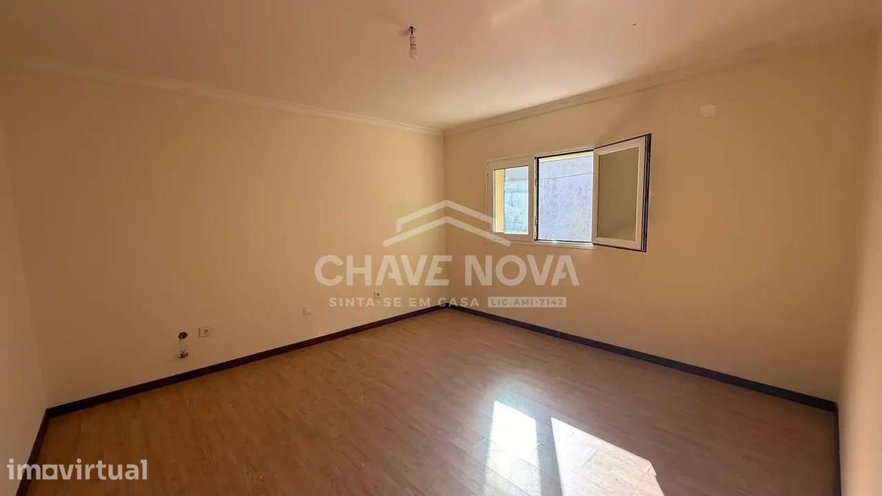 Moradia´Isolada V3 c/ 722m2 de Terreno em Oliveira do Bairro - Grande imagem: 5/39