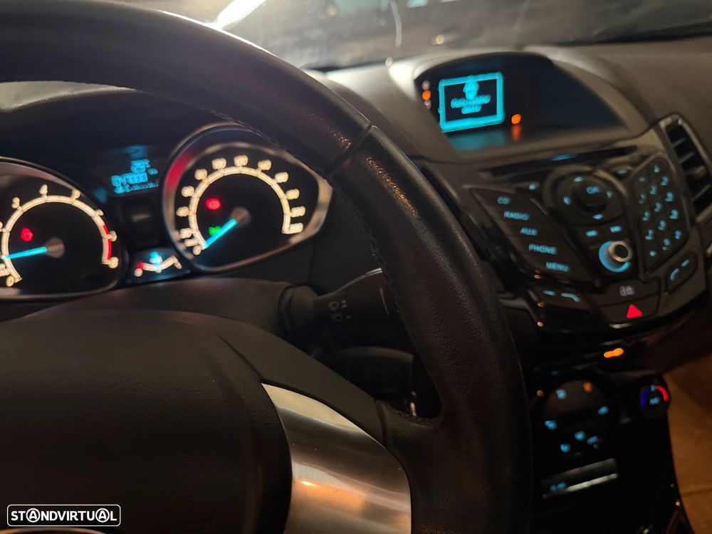 Ford Fiesta 1.0 T EcoBoost Titanium - 21