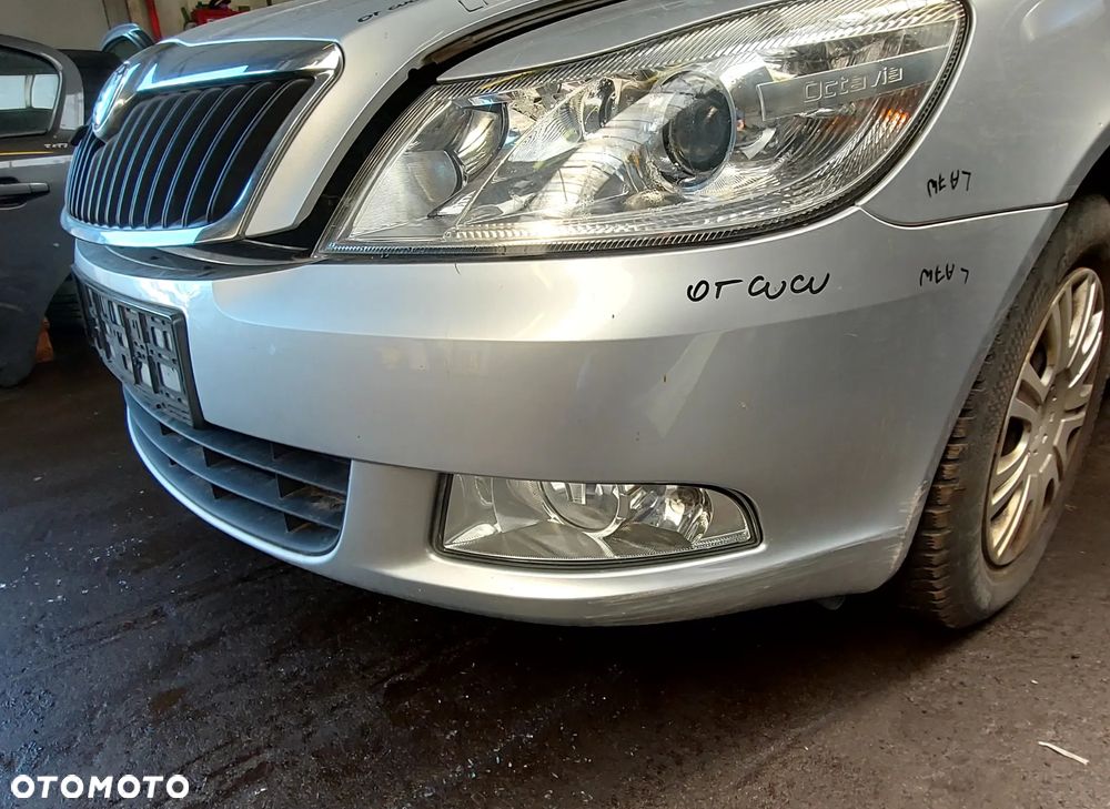 Skoda Octavia II Lift Zderzak Przód Przedni Kolor LA7W - 3