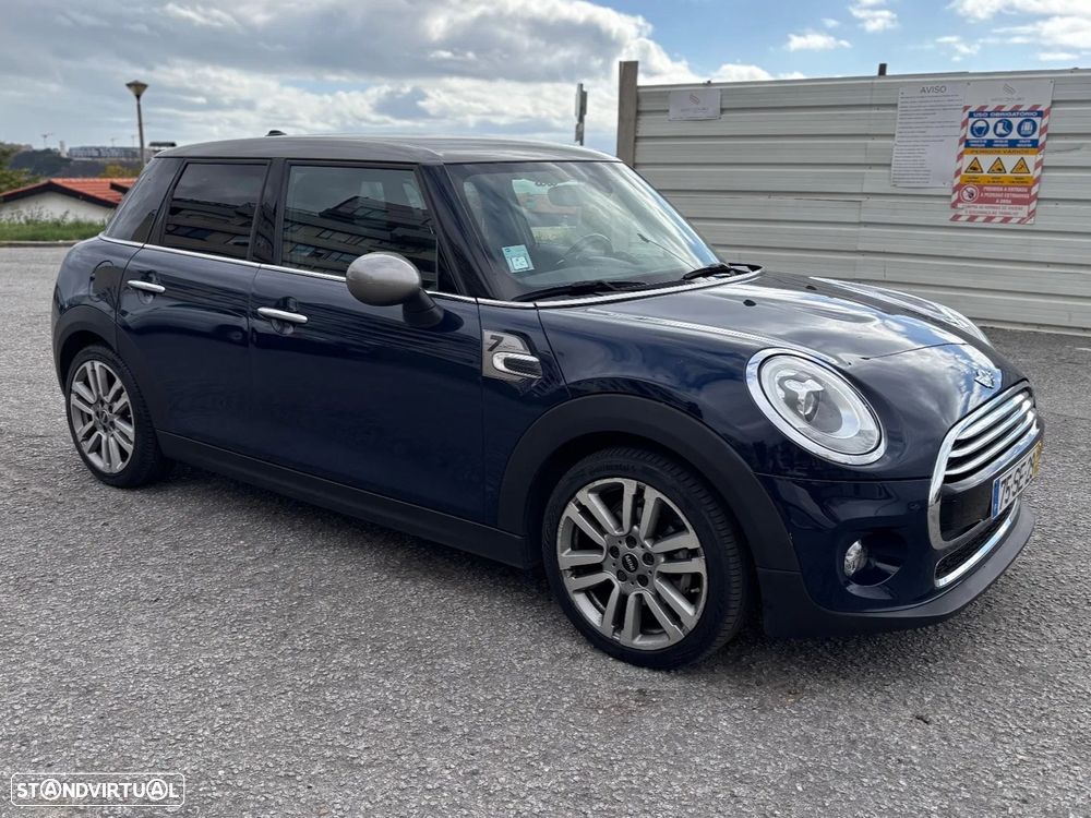 MINI 5 Portas Cooper D Auto - 2